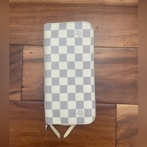 *GENTLY USED* Louis Vuitton Damier Azur Wallet (vintage)